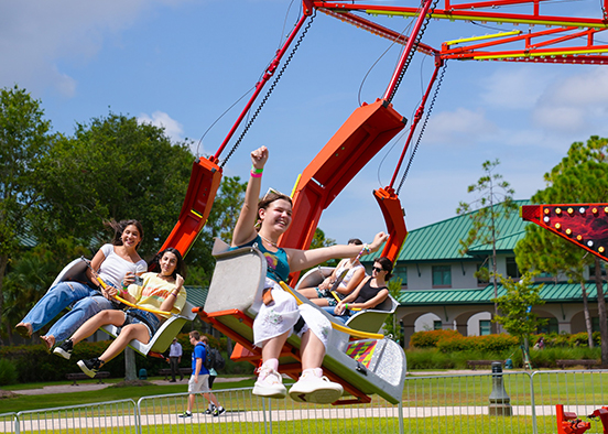 FGCU students at Weeks of Welcome